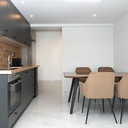 Apartman Poseidon 1 *